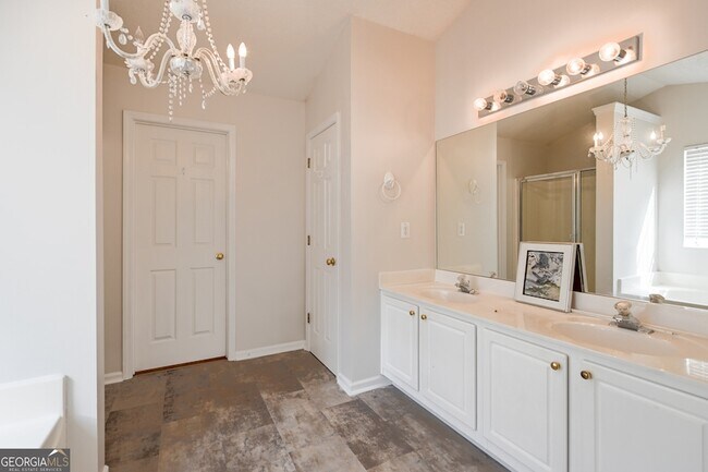 Building Photo - 1570 Swan Valley Ct