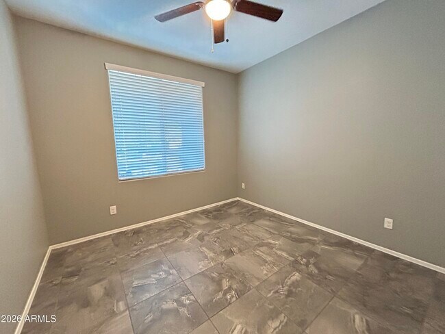 Building Photo - 11741 W Chase Ln