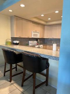 Building Photo - 2601 S Broadmoor Dr