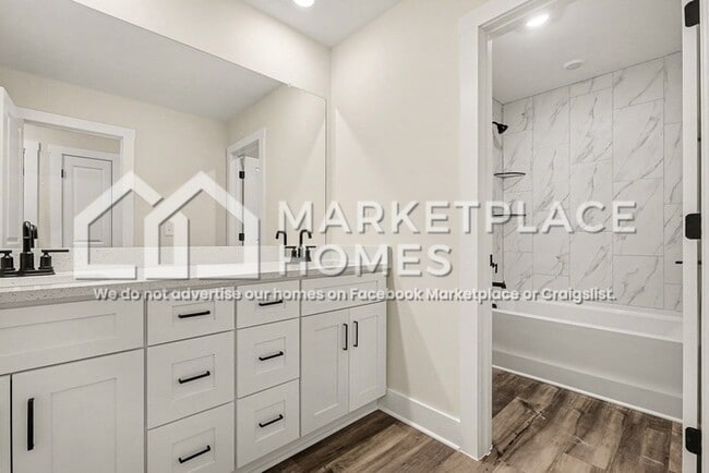 Building Photo - 4013 Norman Dr