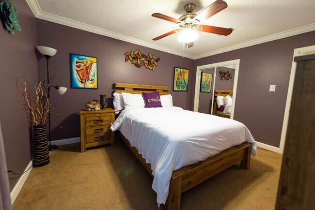 Building Photo - 2200 Romine Rd