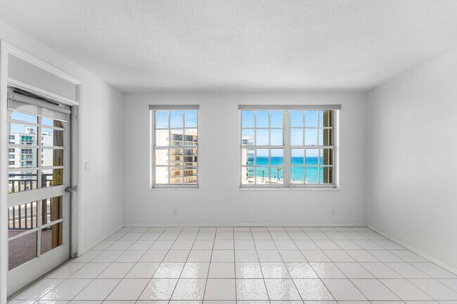 Building Photo - 3475 S Ocean Blvd