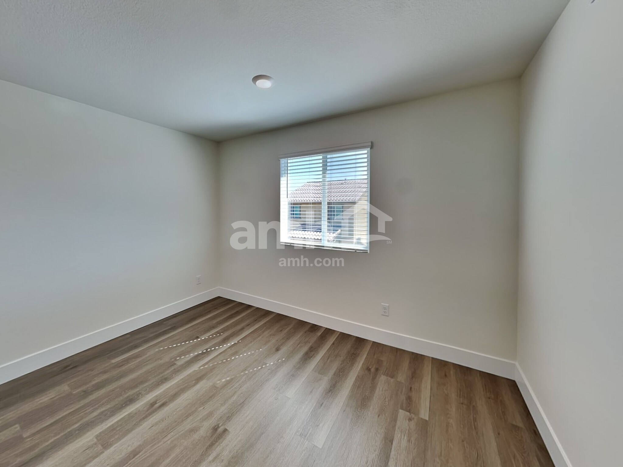 Building Photo - 10380 Bee Balm St