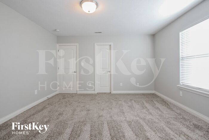Building Photo - 8266 Shute Cir