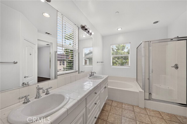 Building Photo - 2068 Owens Dr