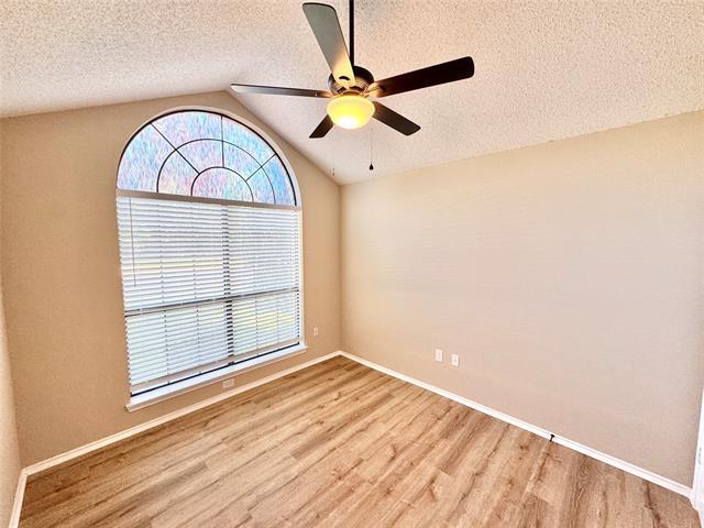 Building Photo - 204 Pear Tree Pl