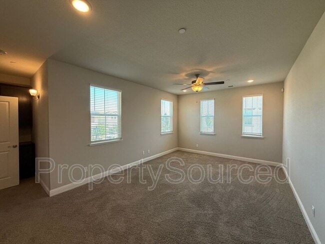 Building Photo - 948 Posey St