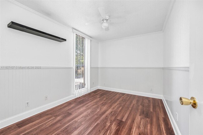 Building Photo - 2821 SW 87th Ave