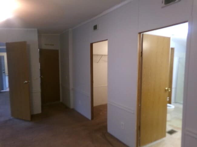 Building Photo - 806 Hwy 57