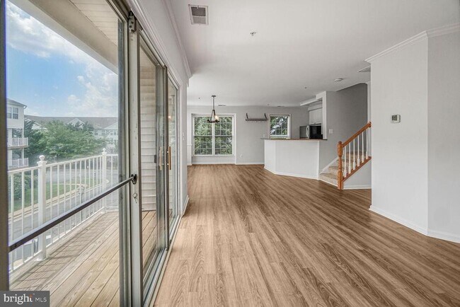 Building Photo - 2484 Angeline Dr