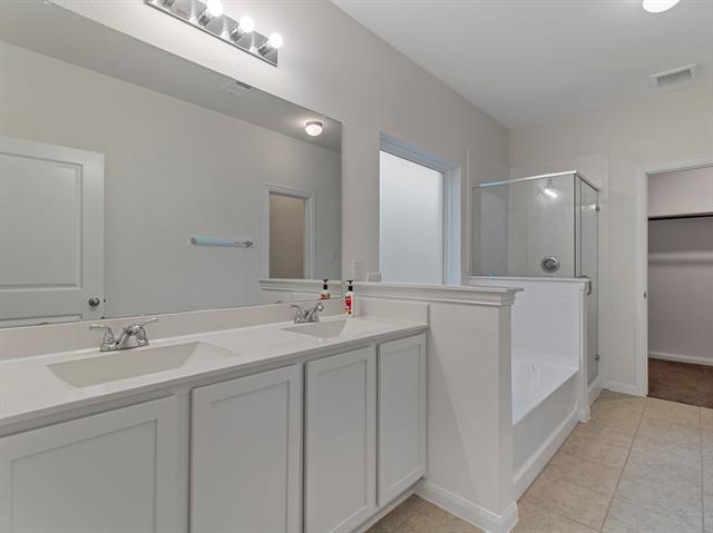 Building Photo - 2115 Callahan Dr