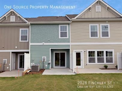 Building Photo - 2028 Finchley St