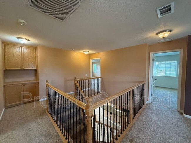 Building Photo - 1688 Gathering Ln