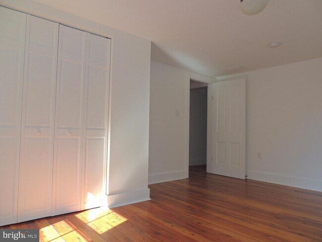 Building Photo - 5511 Williams Rd