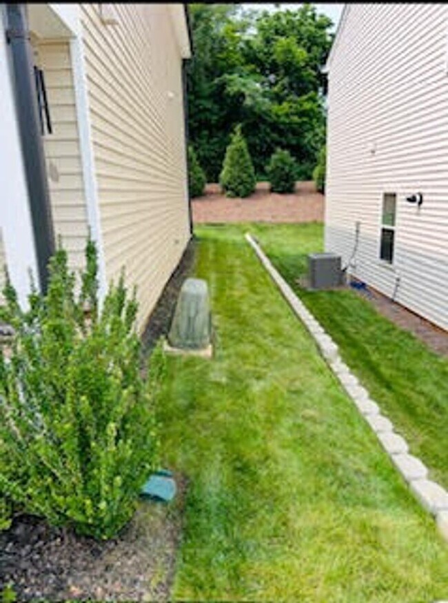 Building Photo - Modern Luxury in Winston-Salem