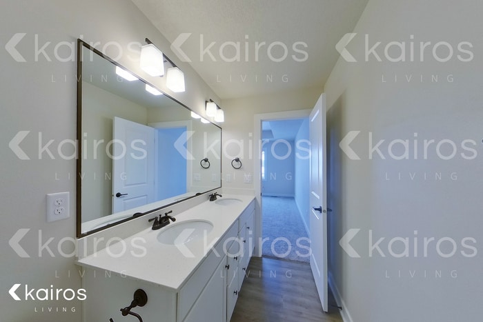 Building Photo - 6933 Holly Ct