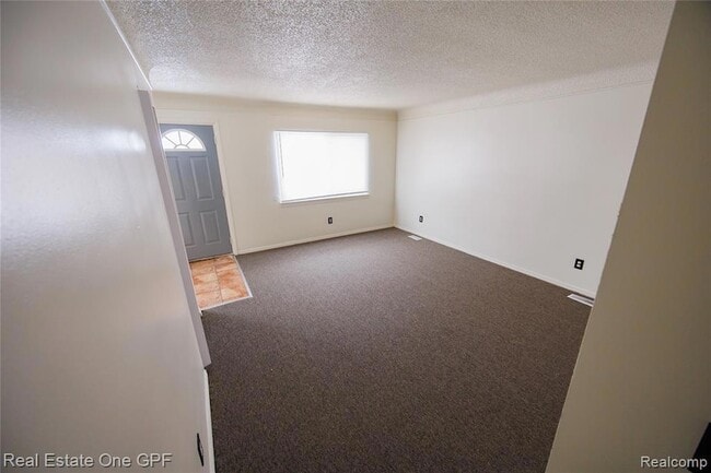 Building Photo - 14960 Alberta Ave