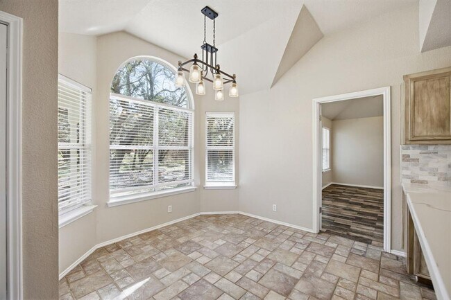 Building Photo - 141 Comanche Trail