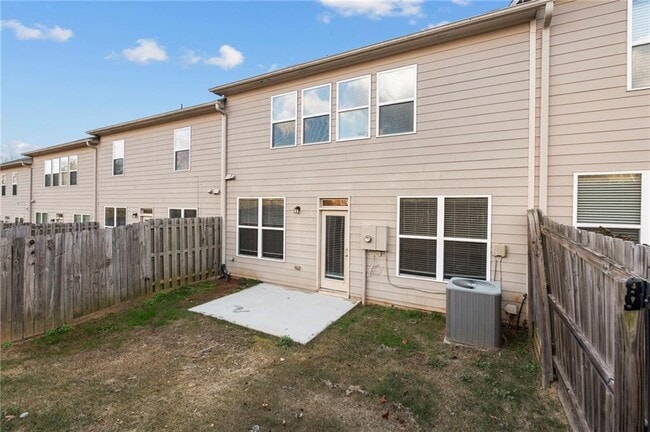 Building Photo - 2628 Stonekey Bend