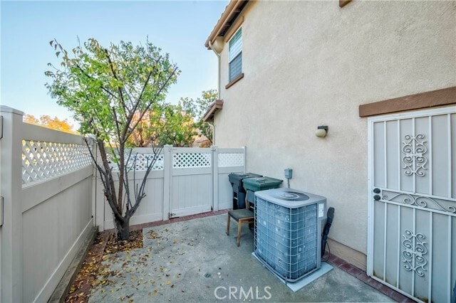 Building Photo - 1353 Lukens Ct