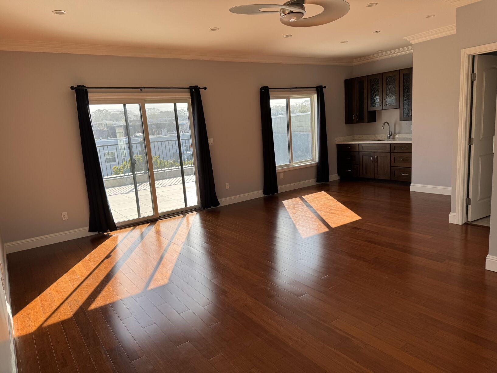 Building Photo - 1334 Anza St