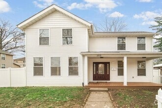 Building Photo - 355 College Ave