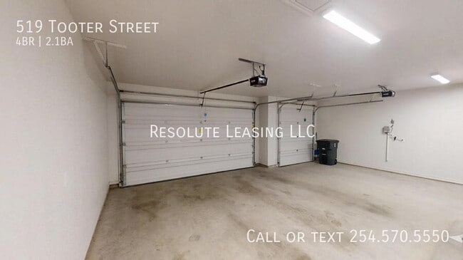 Building Photo - 519 Tooter St