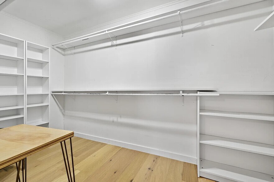 Building Photo - 1802 Hutto Rd