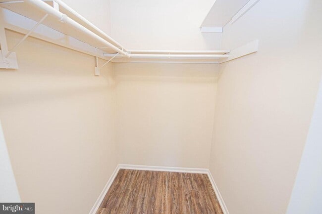 Building Photo - 804 College Ln