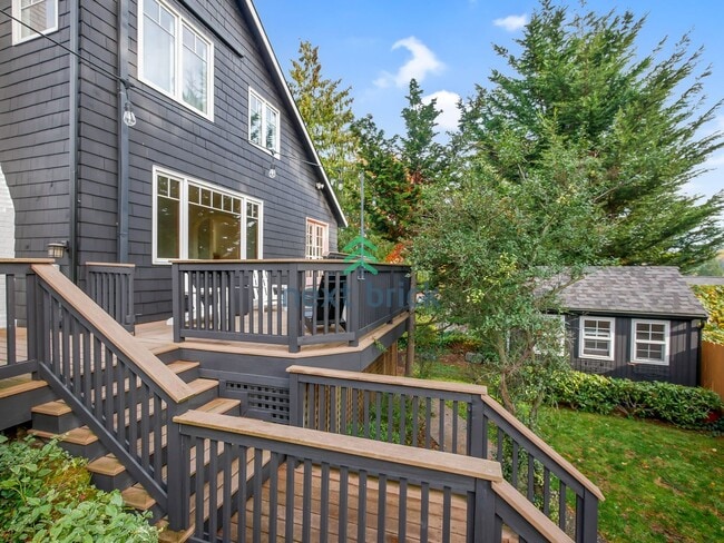 Building Photo - A beautiful 3 bed and 2 bathroom house for...