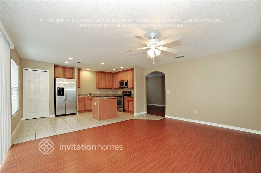 Building Photo - 3328 Thistledown Ln