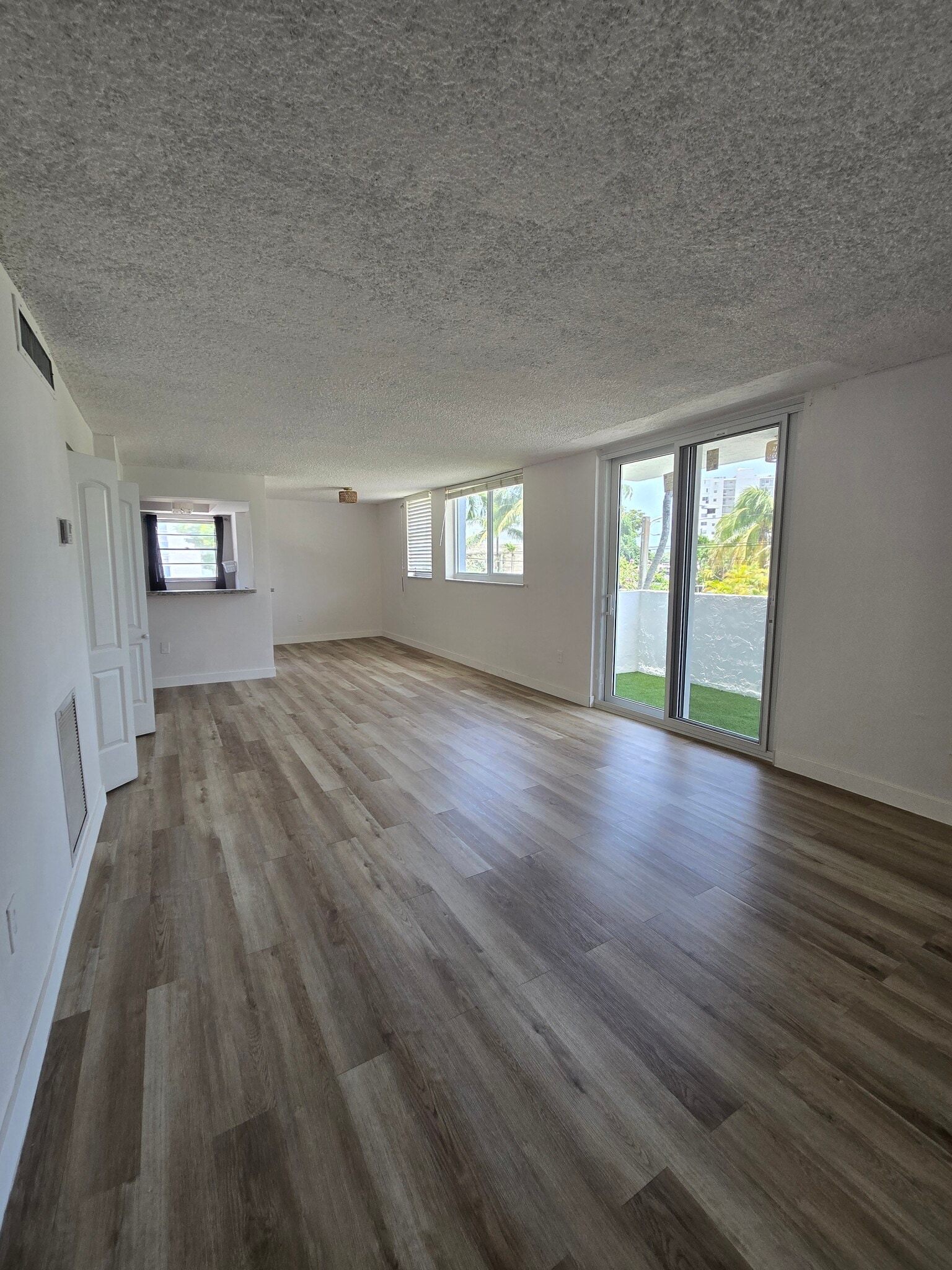 Building Photo - 7900 Tatum Waterway Dr