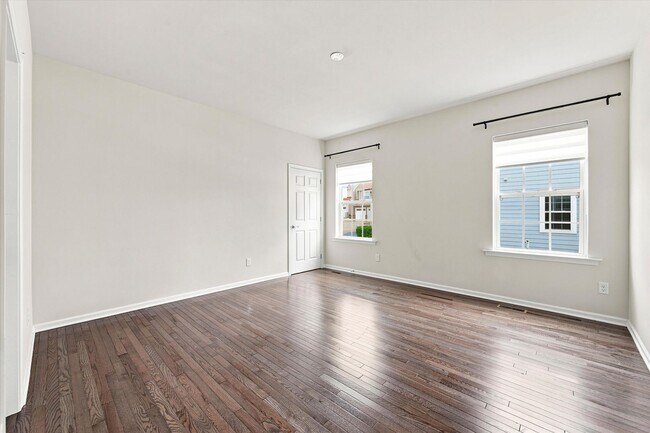 Building Photo - 160 Shilling Ave