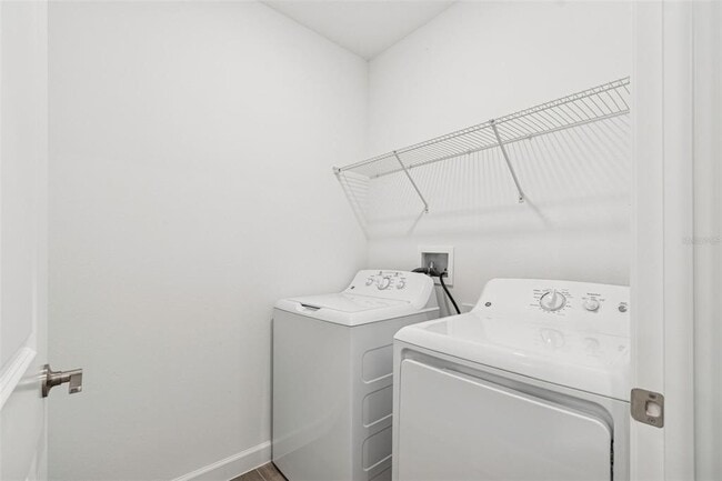 Building Photo - 31942 Folk Top St