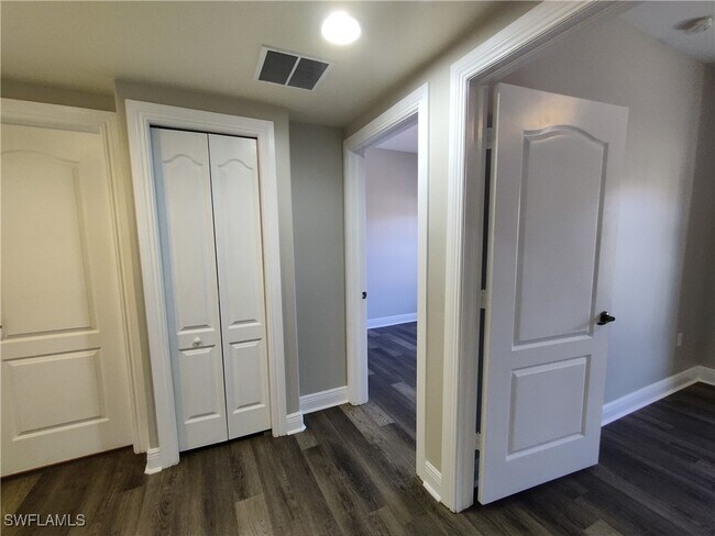 Building Photo - 4154 Castilla Circle