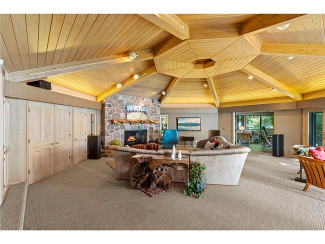 Building Photo - 3942 Enchanted Ln