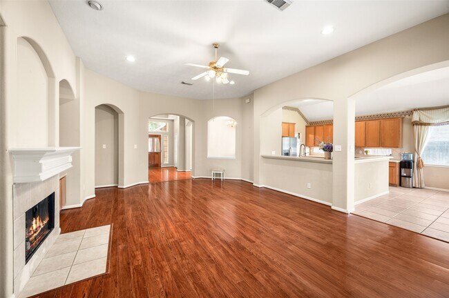 Building Photo - 11402 Bucks Bridge Ln