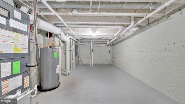 Building Photo - 307 S Smallwood St