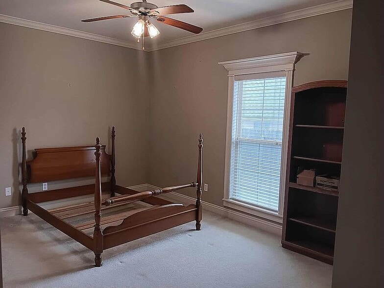 Building Photo - 123 Boulder Dr