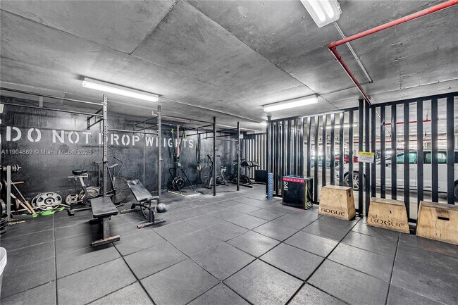 Building Photo - 690 SW 1st Ct