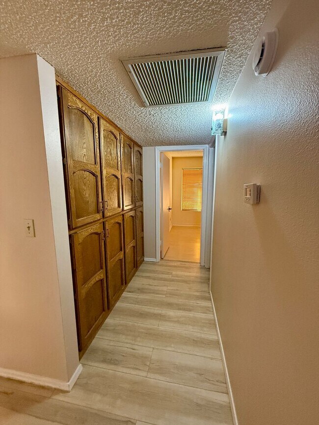 Building Photo - Rancho Del Oro Condo