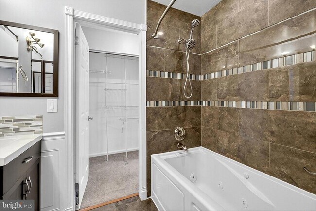 Building Photo - 21 Monferrato Ct