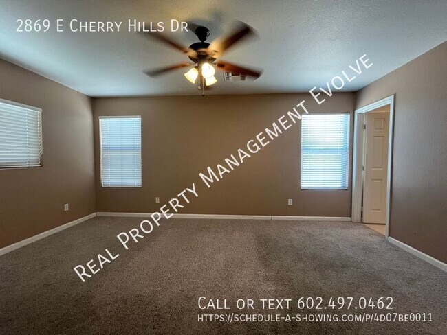 Building Photo - 2869 E Cherry Hills Dr