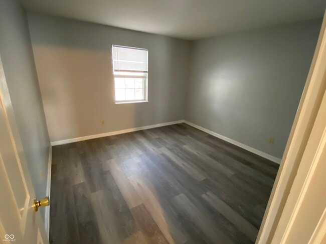 Building Photo - 1329 Millerwood Ct