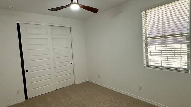 Building Photo - Beautiful Vistancia Home