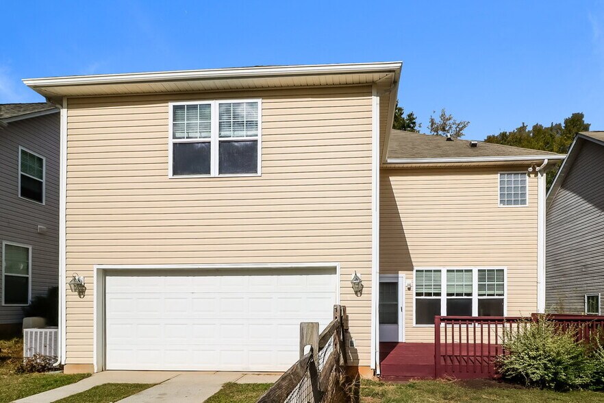 Building Photo - 6110 Colonial Garden Dr