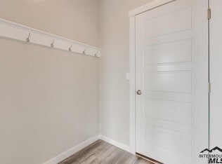 Building Photo - 4-Bedroom, 2.5-Bath Home with a 3-Car Garage and a Fully Fenced Backyard with No Rear Neighbors.