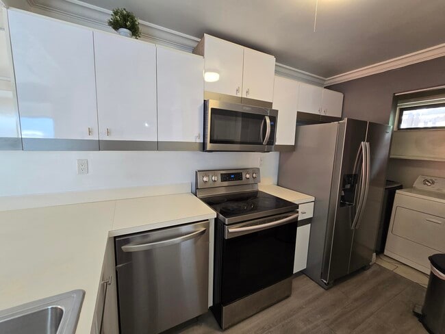 Building Photo - 10343 Greenhouse Rd