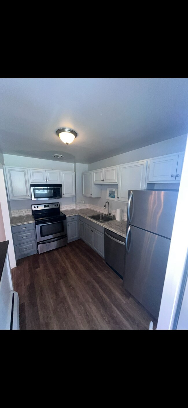 Primary Photo - 1111 Ash St