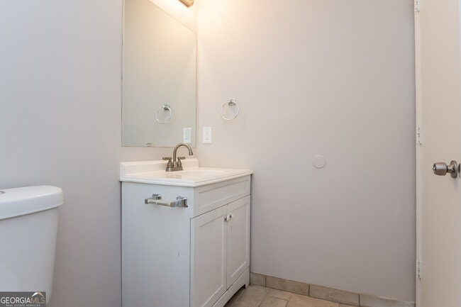 Building Photo - 979 Brandon Hill Way